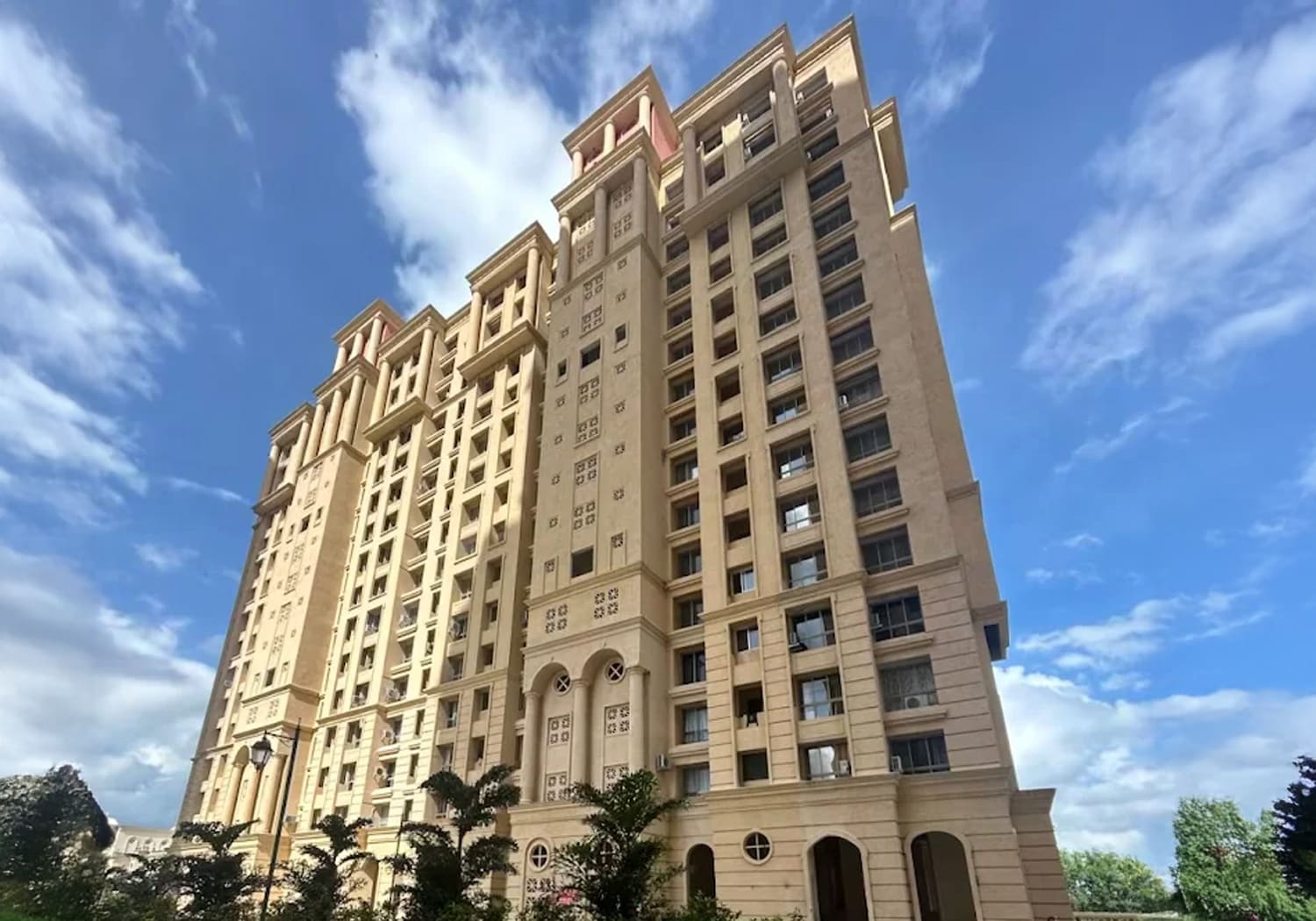 Hiranandani Parkville