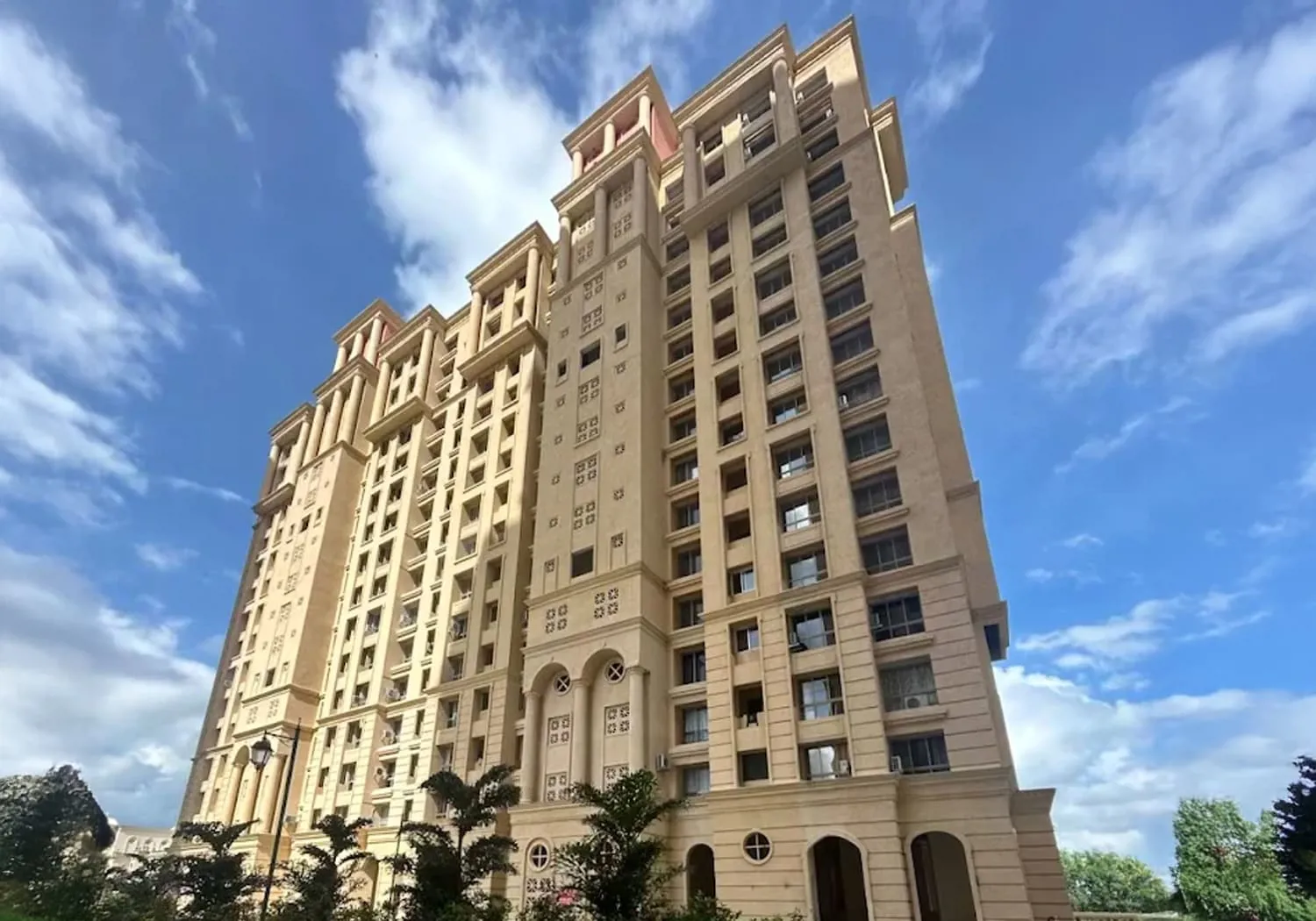 Hiranandani Parkville