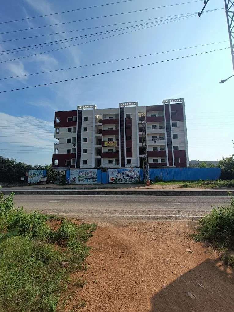 RRR Sunrise Apartments